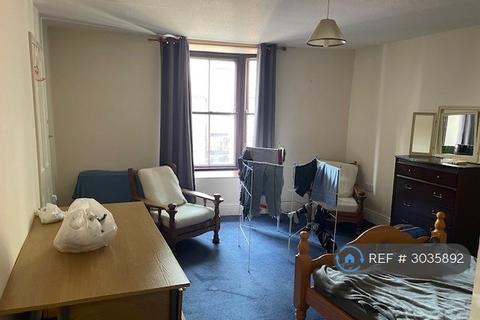 2 bedroom flat to rent, North Road, Durham, DH1