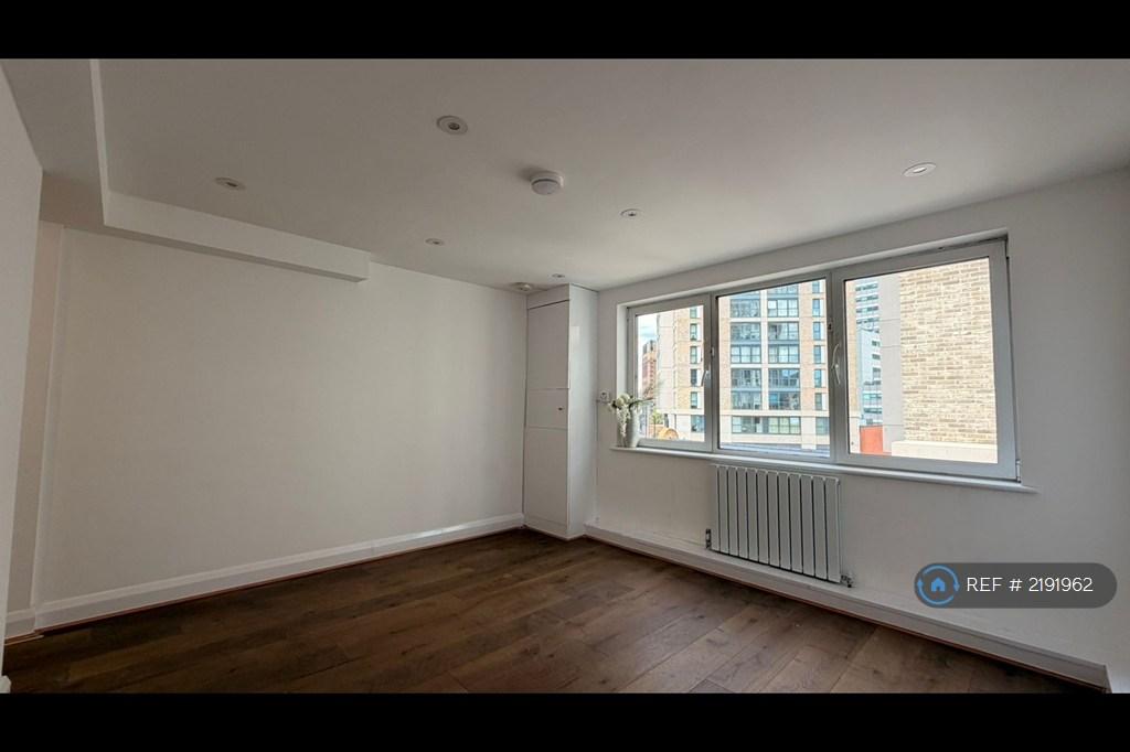 Apartment in Croydon - View 3