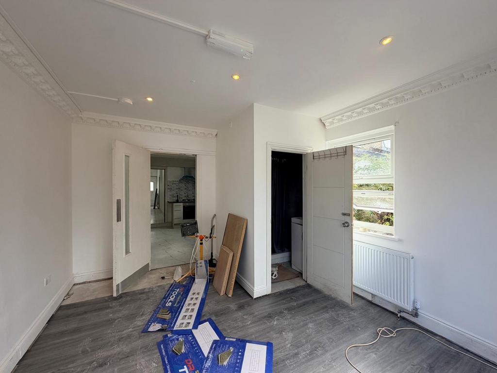 House in Hounslow - View 4