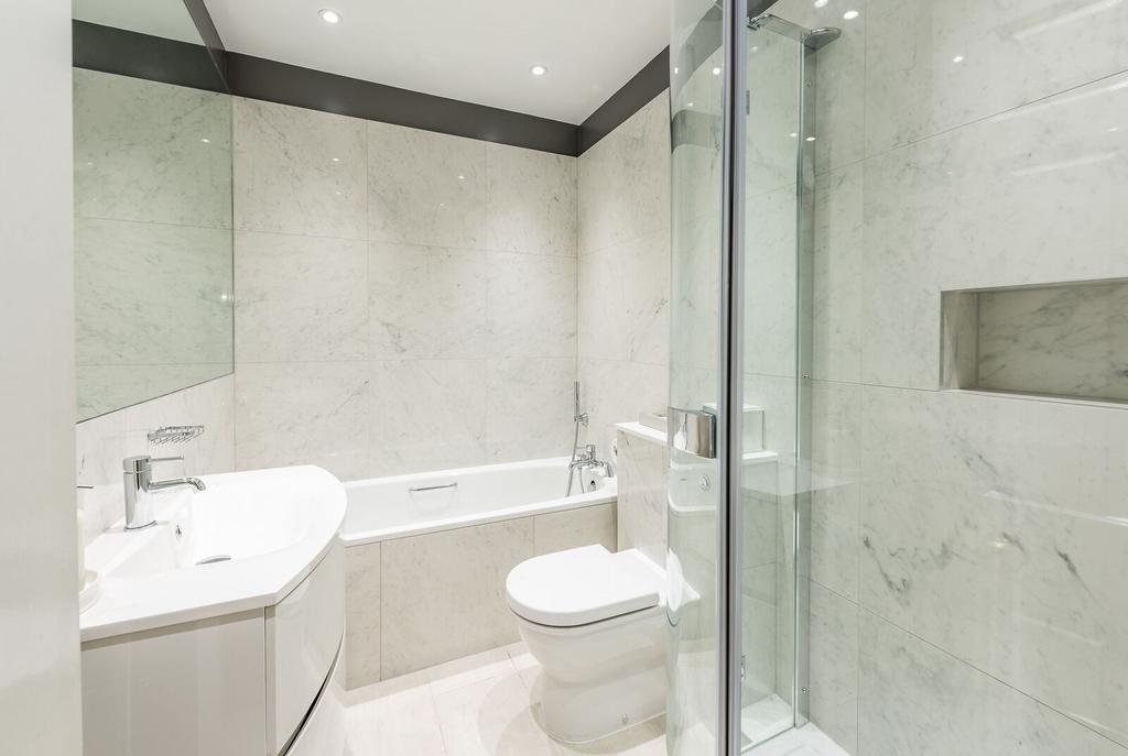 Apartment in London - View 5