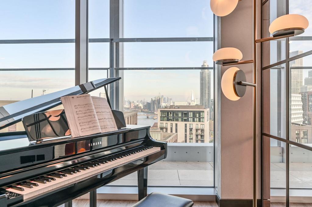 Apartment in London - More