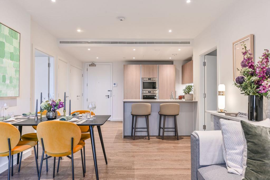 Apartment in London - View 5