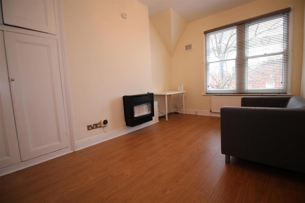 Apartment in Leicester - View 4