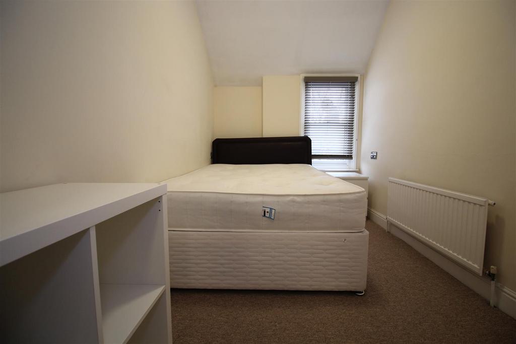 Apartment in Leicester - View 5