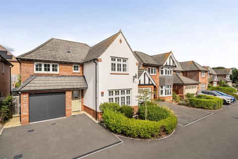 4 bedroom detached house for sale, Lapwing Close, Dawlish