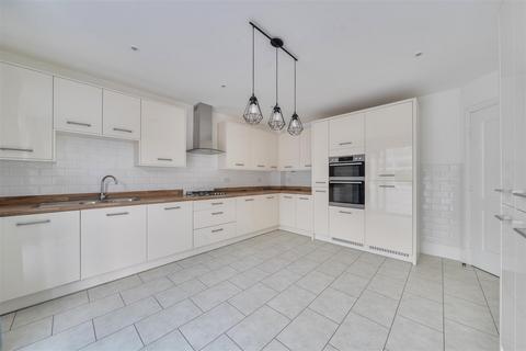 4 bedroom detached house for sale, Lapwing Close, Dawlish