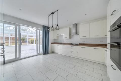 4 bedroom detached house for sale, Lapwing Close, Dawlish