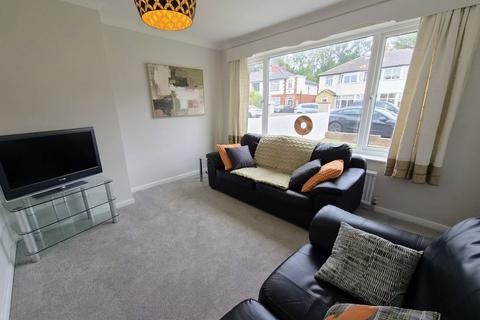 3 bedroom semi-detached house for sale, St. Annes Drive, Leeds