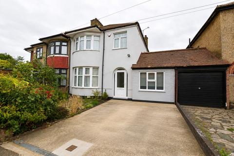 4 bedroom semi-detached house for sale, Hawthorn Drive, Harrow