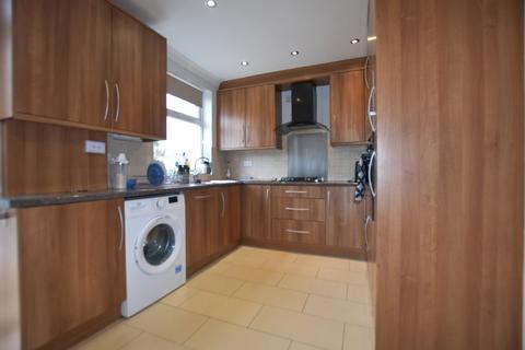 4 bedroom semi-detached house for sale, Hawthorn Drive, Harrow