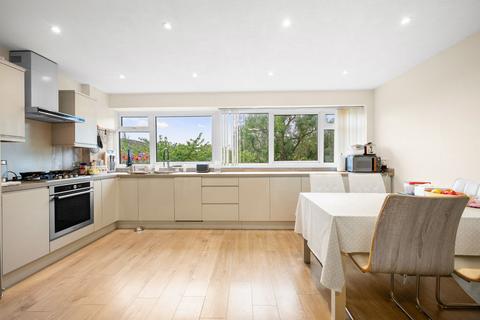 4 bedroom townhouse for sale, Wellsmoor Gardens, Bromley