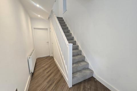 4 bedroom detached house for sale, Toller heights, Bradford, BD9