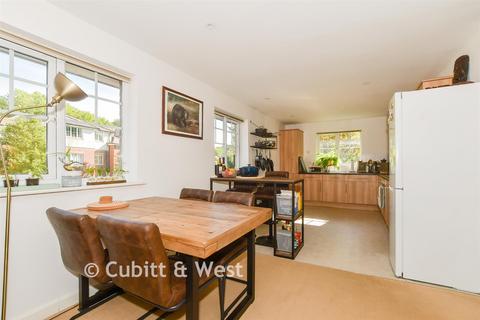 2 bedroom apartment for sale, Amberley House, Horsham RH13