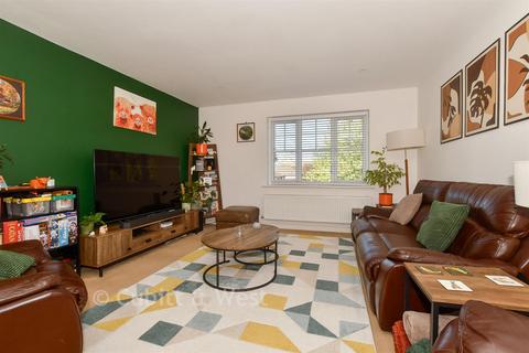 2 bedroom apartment for sale, Amberley House, Horsham RH13
