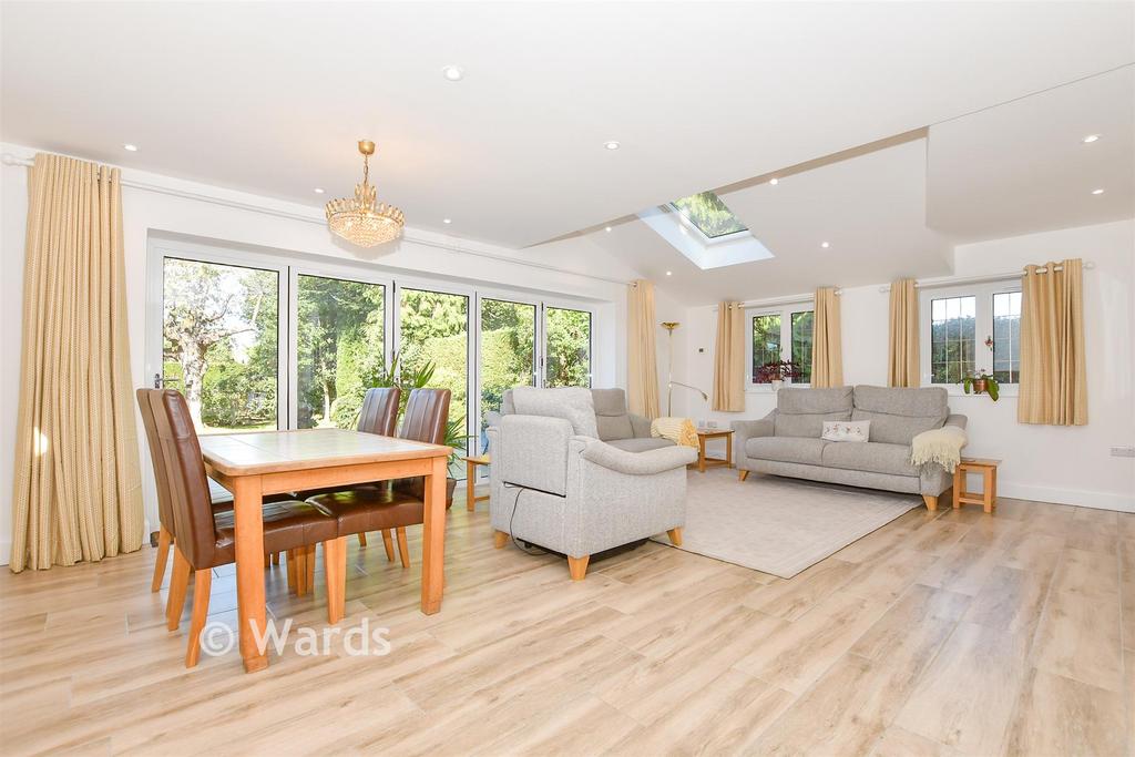 House in Maidstone, Loose - View 3