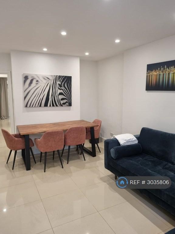Apartment in London - View 3