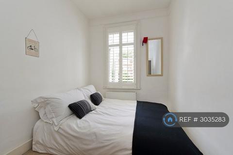 undefined, Southfields, London, SW19