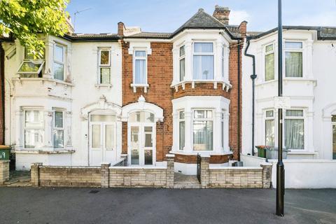 3 bedroom terraced house for sale, Bridge Road, East Ham, London, E6