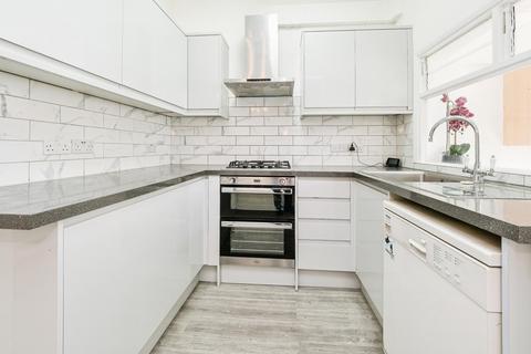 3 bedroom terraced house for sale, Bridge Road, East Ham, London, E6