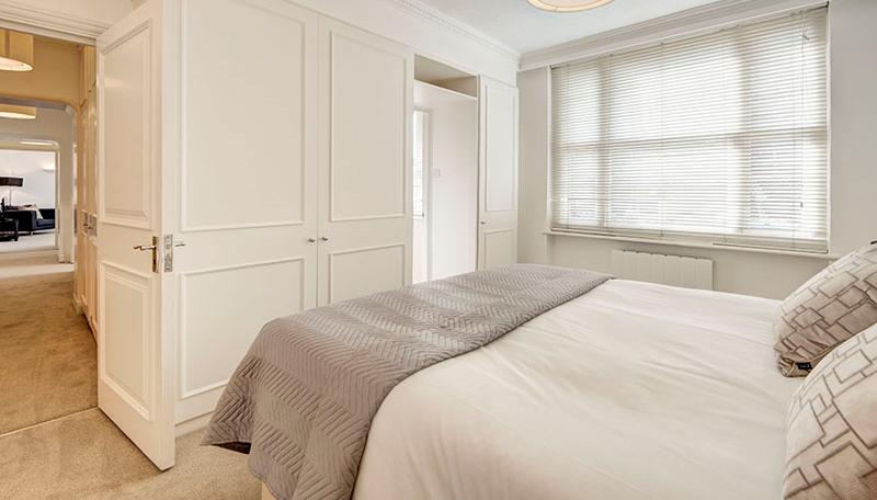 Apartment in London - View 3