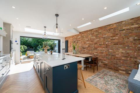 undefined, Hill Mead, Horsham, RH12