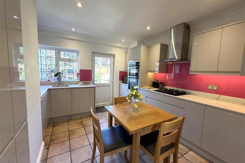undefined, Belgrave Road, Sunbury-On-Thames