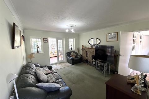 undefined, Belgrave Road, Sunbury-On-Thames
