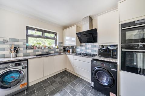 3 bedroom semi-detached house for sale, Holyrood Avenue, Harrow