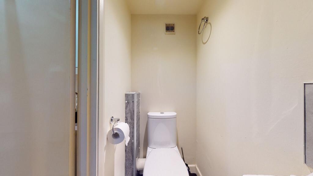 Apartment in London - View 3
