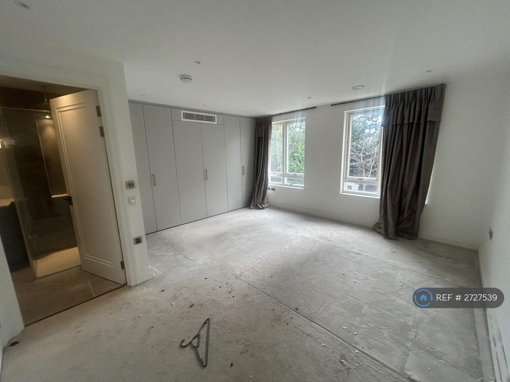 House in London - View 3
