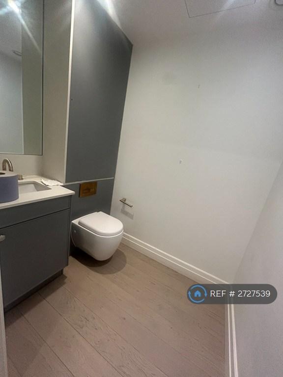 House in London - View 5