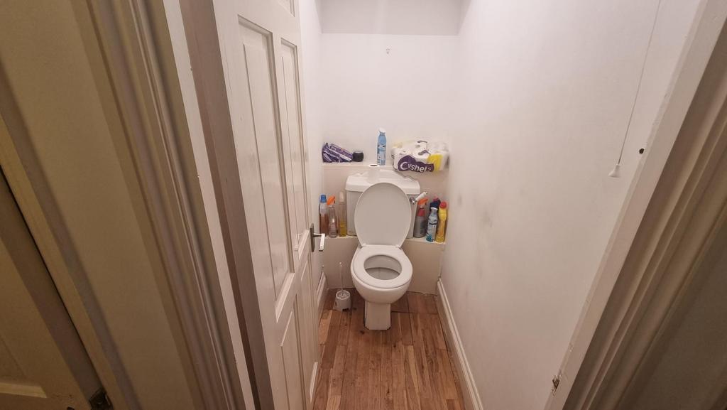 Apartment in London - View 5