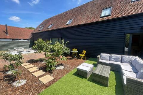 3 bedroom barn conversion for sale, Pembridge Gardens, Stevenage, SG2