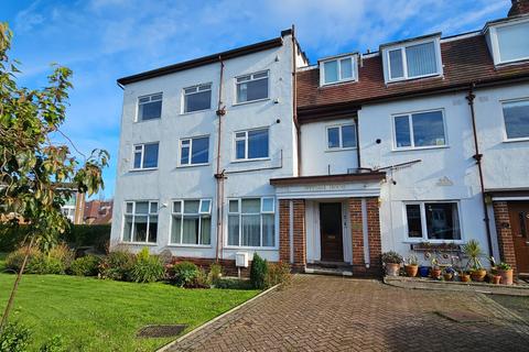 2 bed flat/apartment for rent in 10 Weydale House, Weydale Avenue, Scarborough