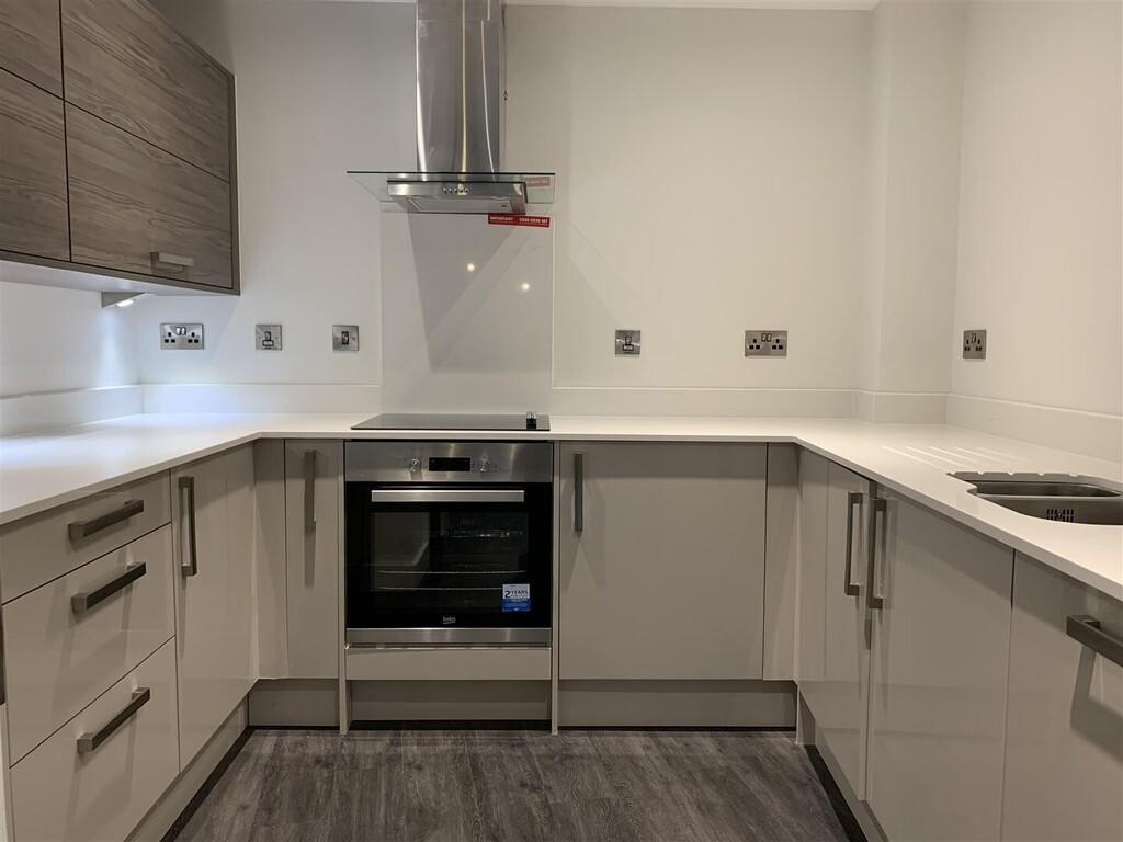 Apartment in Leicester, Highfields - View 3
