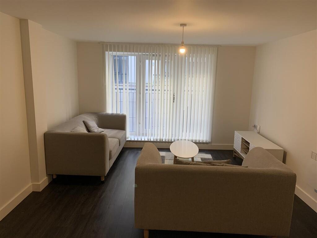 Apartment in Leicester, Highfields - View 5