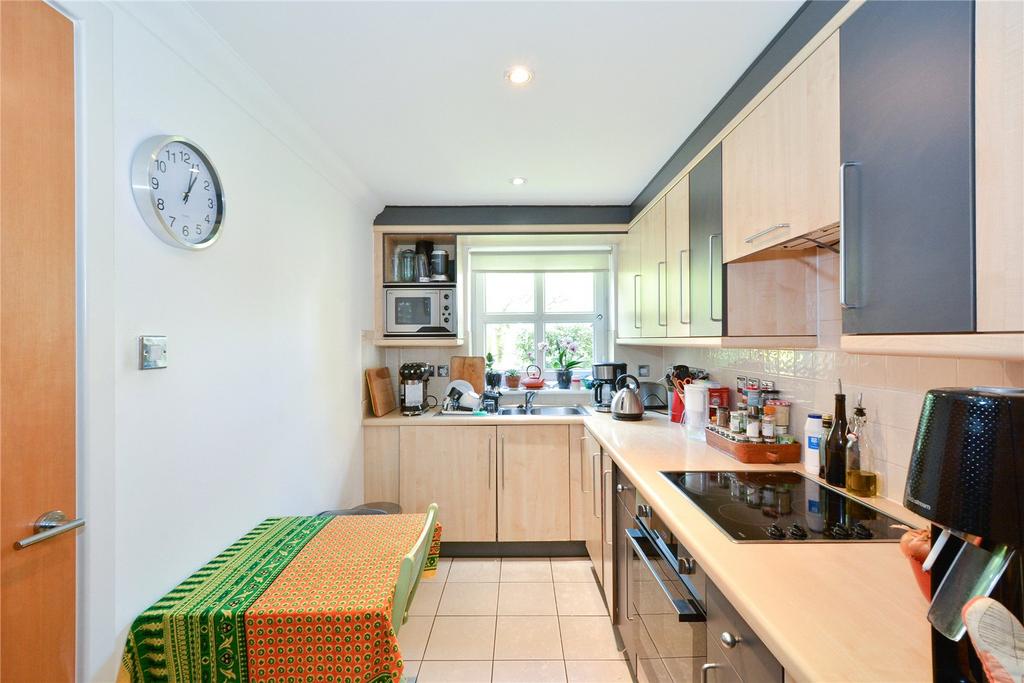 Apartment in London, Islington - View 2