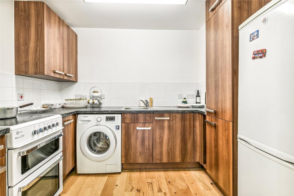 Apartment in London - View 5