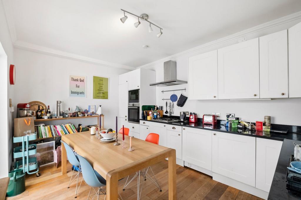 House in London, South Kensington - View 2
