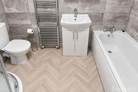 2 bedroom apartment to rent, Larkfield 67 Leylands Lane, Bradford