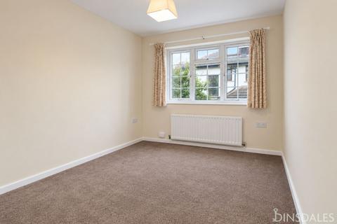 2 bedroom apartment to rent, Larkfield 67 Leylands Lane, Bradford
