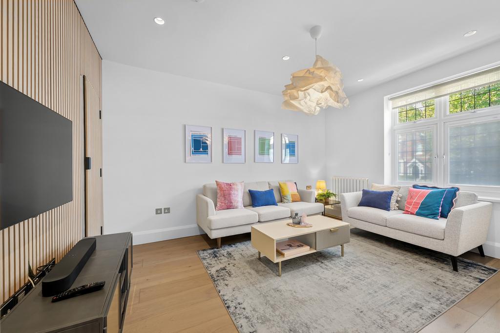 Apartment in London - View 3