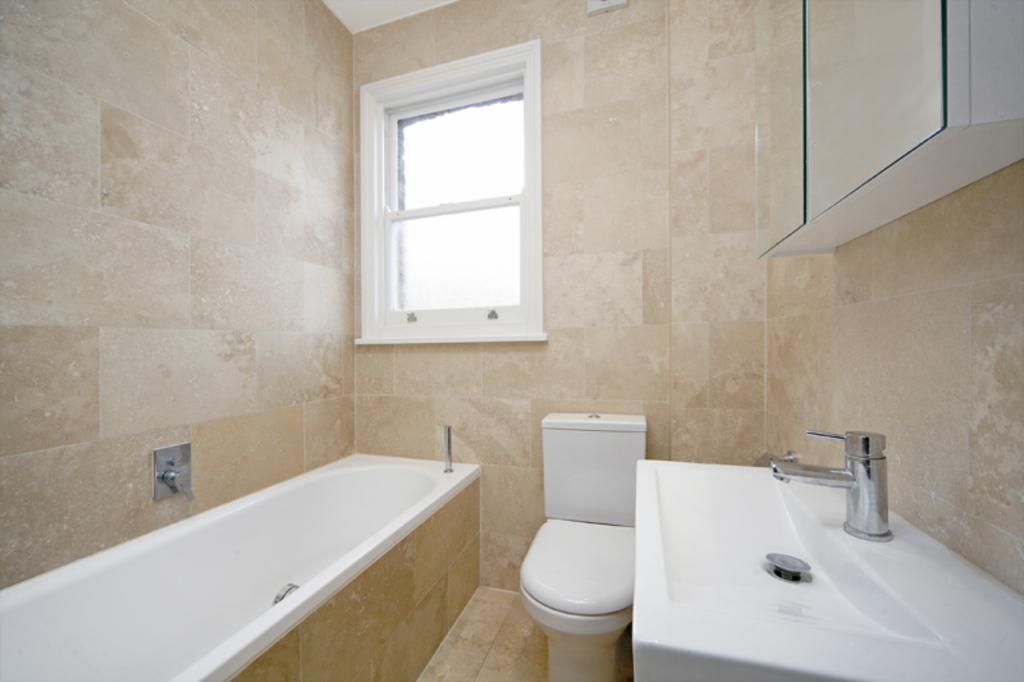 House in London - View 5
