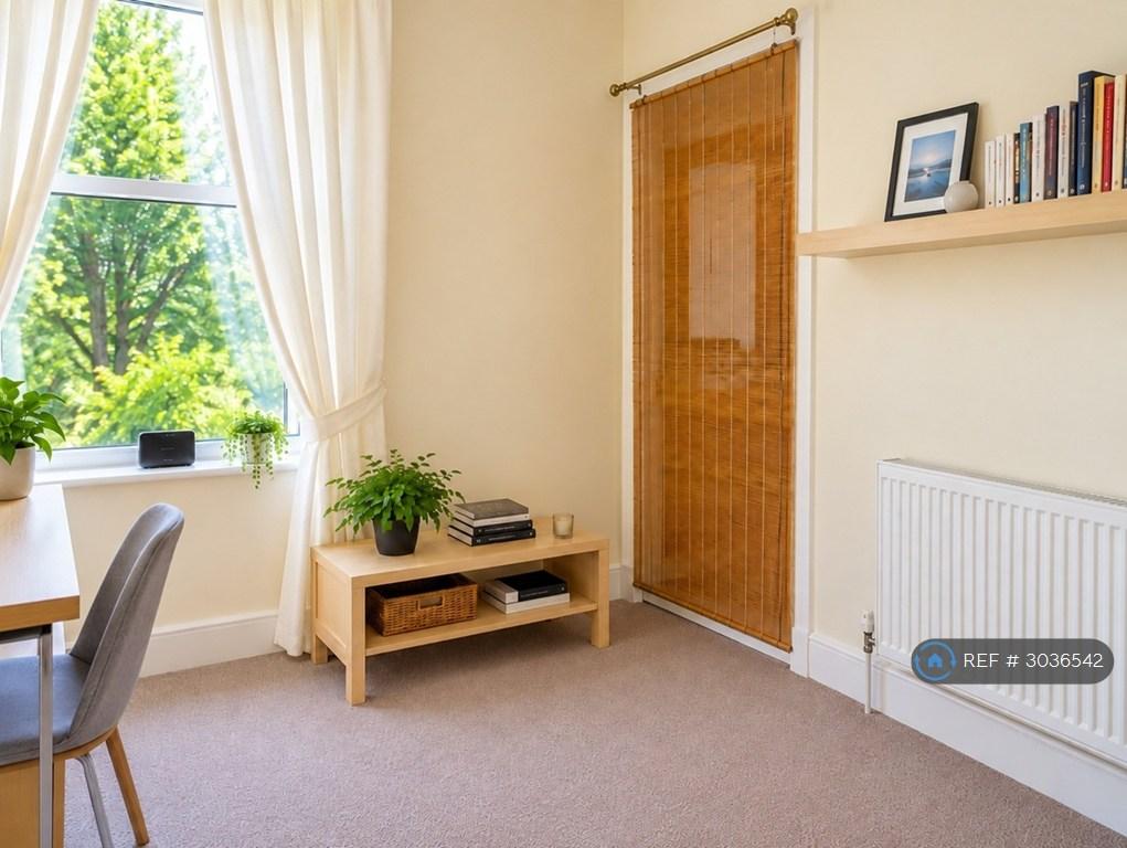 Apartment in Edinburgh - View 3