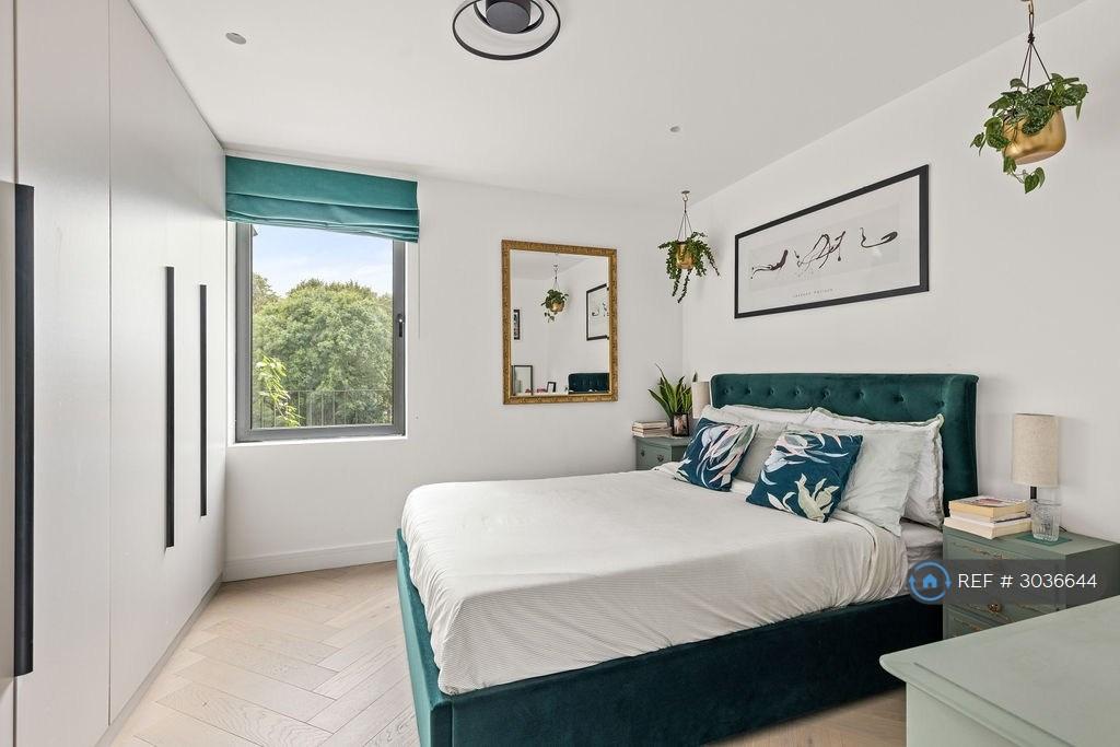 Apartment in London - View 3