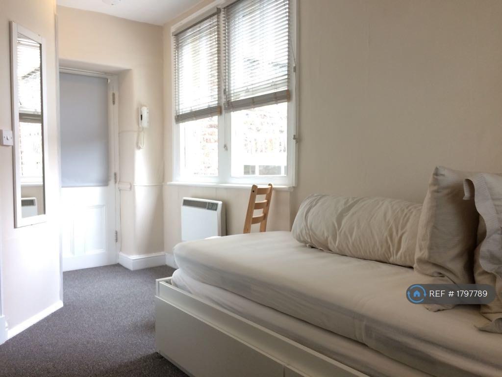 Apartment in London, Holborn - View 2