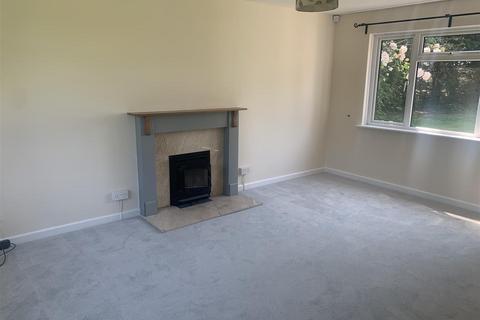 3 bedroom detached house to rent, Darfield Farmhouse