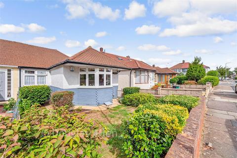 2 bedroom semi-detached bungalow for sale, Strafford Avenue, Ilford IG5