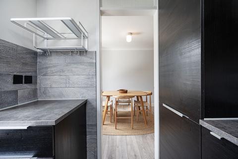 undefined, Regan Way, Hoxton, London, N1