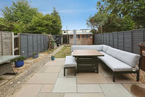 2 bedroom ground floor flat for sale, Aldermoor Road, Gosport